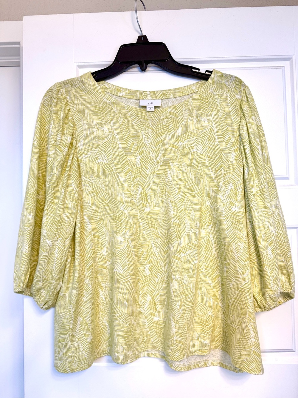 J. Jill Light Green Patterned Scoop Neck Blouse